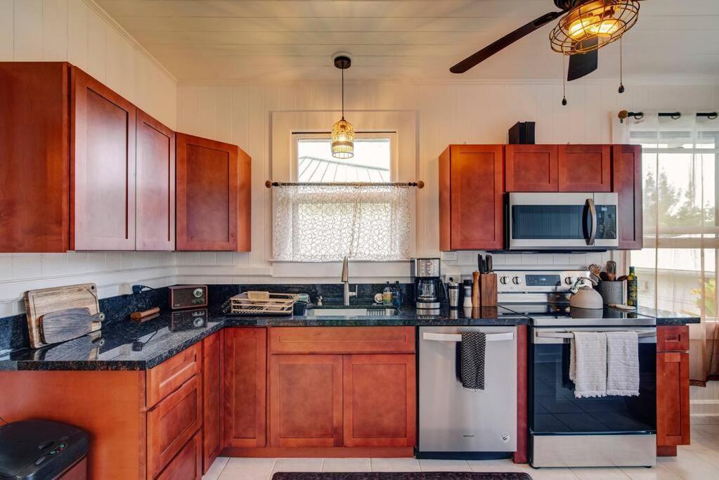 New Paddler'S Inn- 3Br Hilo Downtown Εξωτερικό φωτογραφία